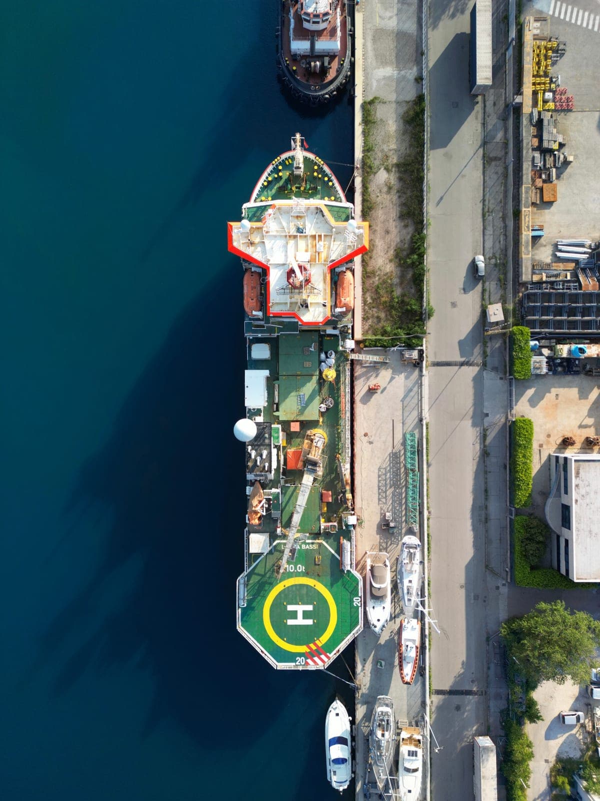 Pioneer Offshore Solutions logistics and cargo coordination at Batam